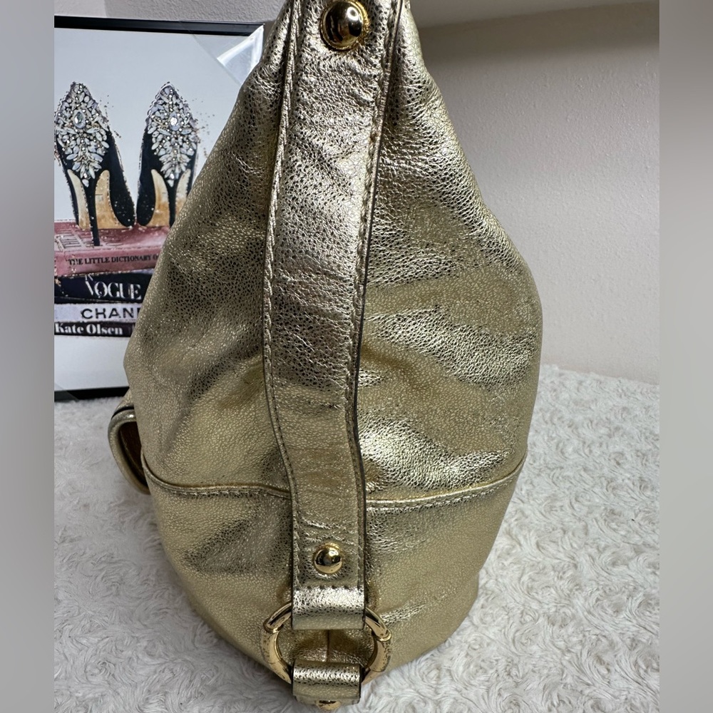 Michael Kors Gold Metallic Bag pristine condition - Picture 15 of 17